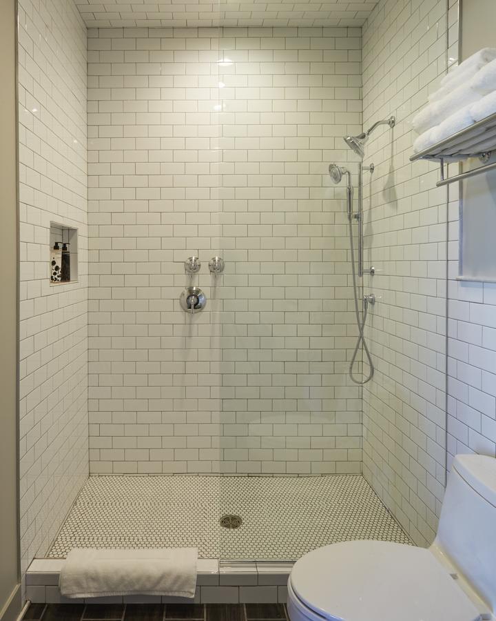 Kinn Guesthouse Bay View Милуоки Екстериор снимка