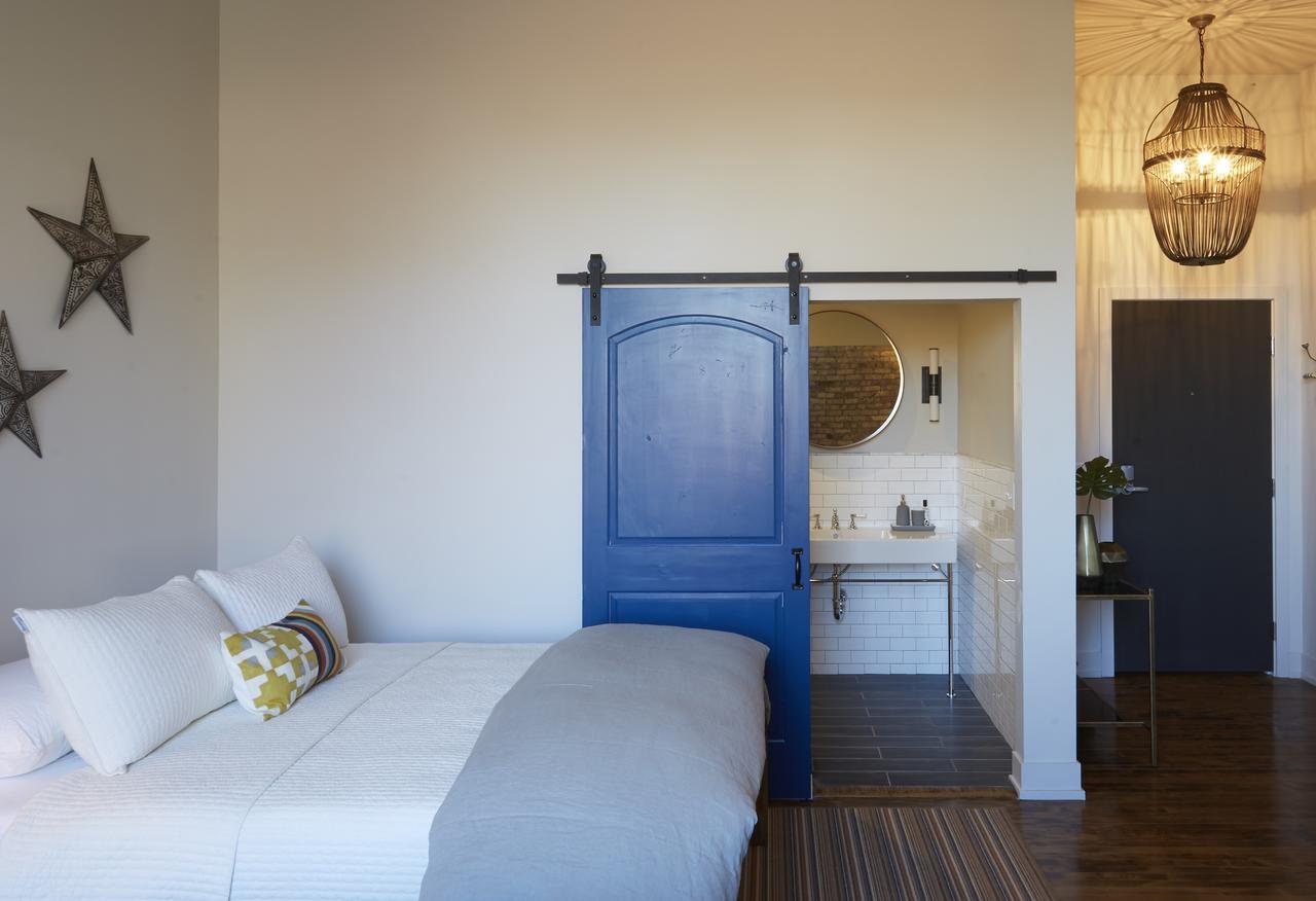 Kinn Guesthouse Bay View Милуоки Екстериор снимка